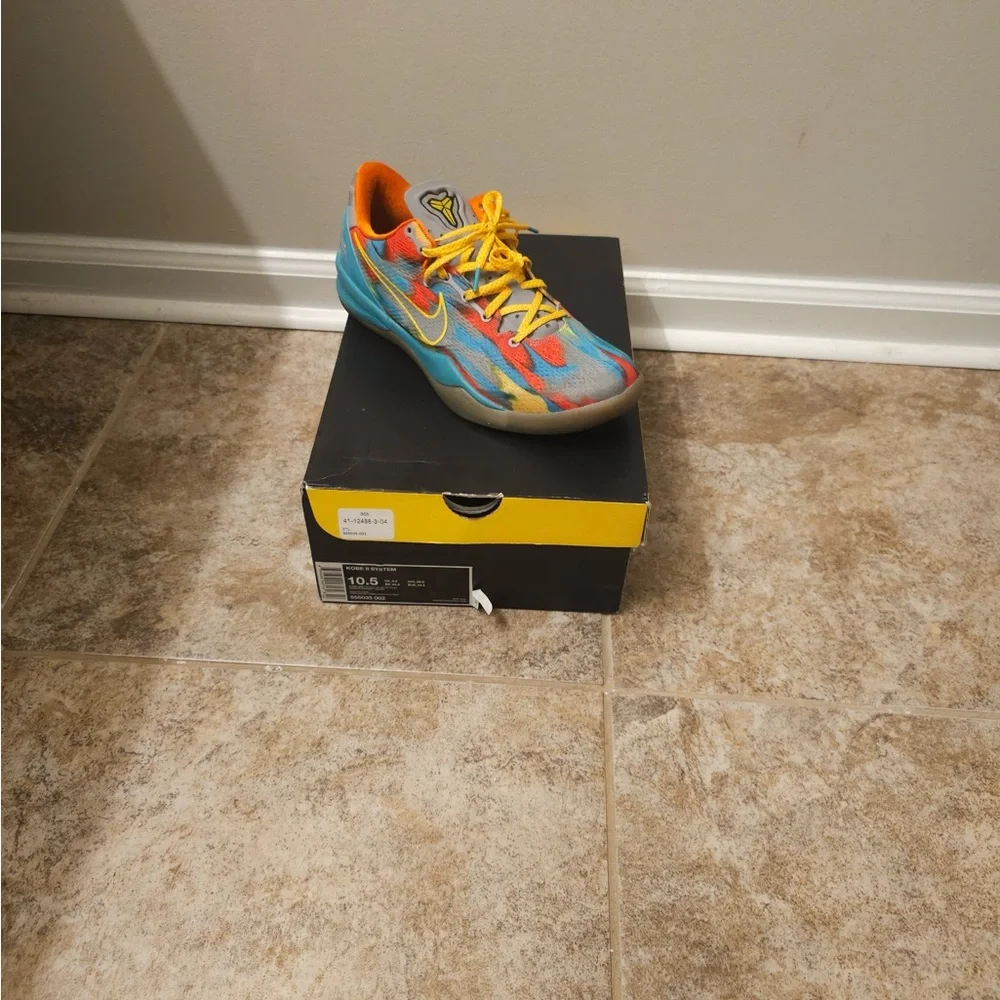 Kobe 8s Venice Beach size 10.5; Like New, with Box - Picture 1 of 8